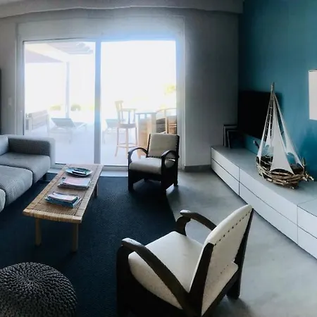 Polos Hotel